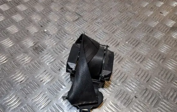 Volkswagen PASSAT B7 USA Rear seatbelt 561857806