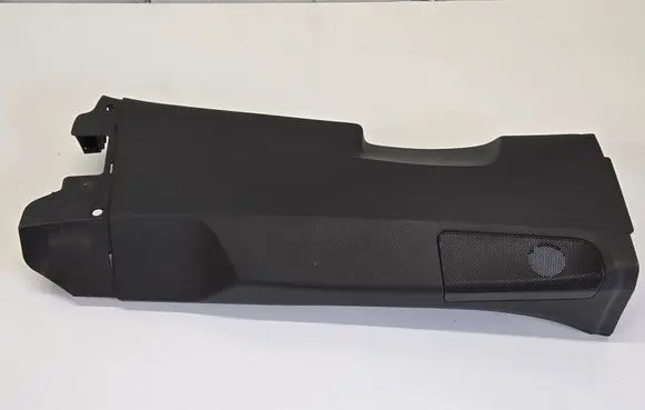 (B) pillar trim (bottom)