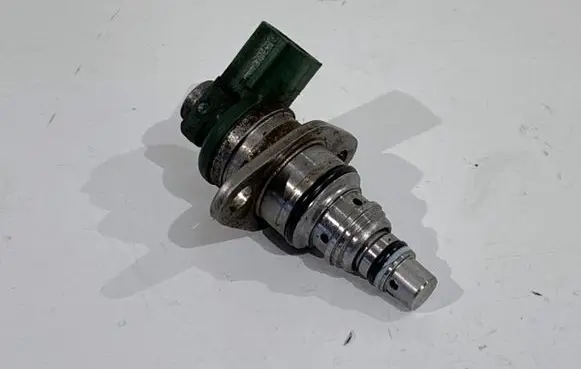 Toyota Corolla Verso E121 Fuel pressure regulator