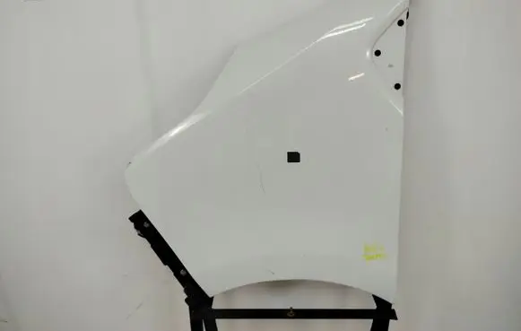 Renault Trafic III (X82) Fender
