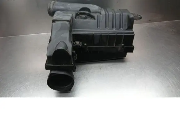 Audi A3 S3 8P Air filter box 
