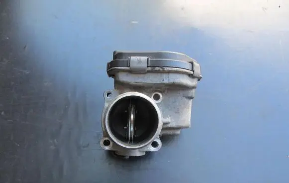 Peugeot 3008 I Throttle valve 9673534480 28275019