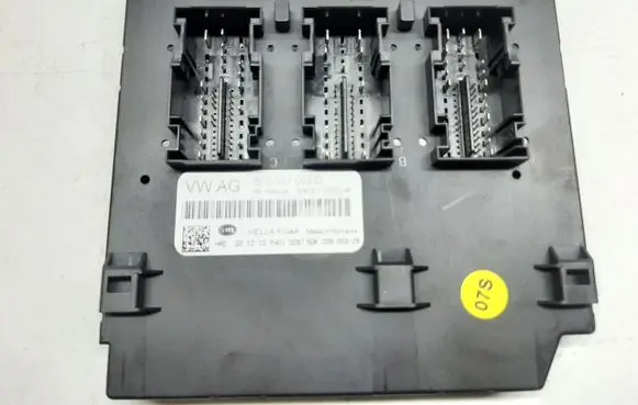 Audi A3 S3 8P Comfort/convenience module 8P0907063G