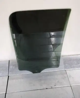 Ford F150 Rear door window glass