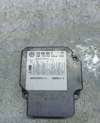 Volkswagen PASSAT B5.5 Airbag control unit/module 1C0909605C