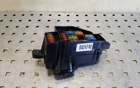 Audi A3 S3 A3 Sportback 8P Fuse module