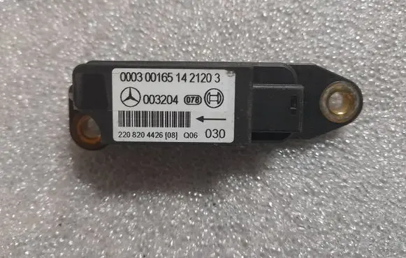 Mercedes-Benz E W211 Airbag deployment crash/impact sensor a000300165 000300165