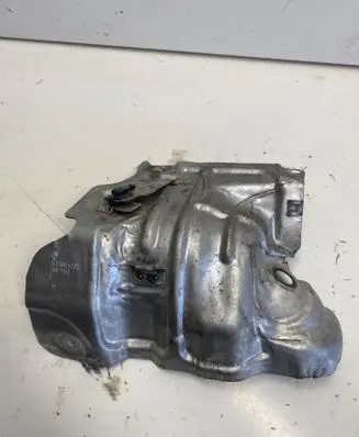 Nissan Qashqai Exhaust heat shield 00021153