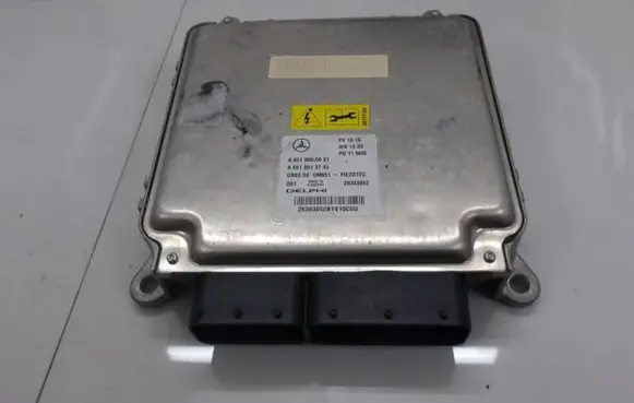Mercedes-Benz E W212 Engine control unit/module A6519005901