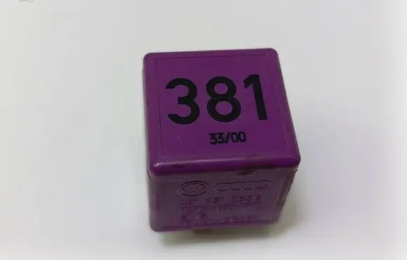 Volkswagen PASSAT B5.5 Other relay 431951253G