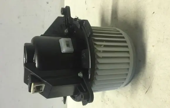 Peugeot Partner Heater fan/blower 5P130001779663