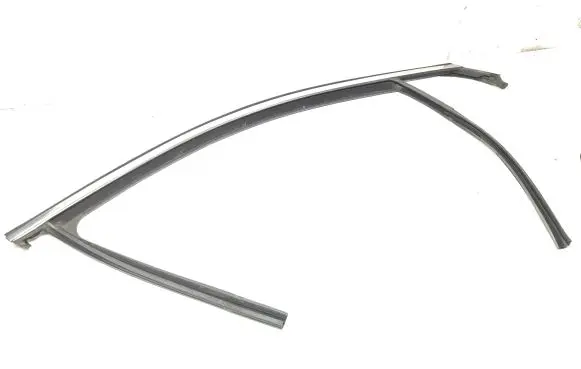 KIA Sorento Front door glass trim molding