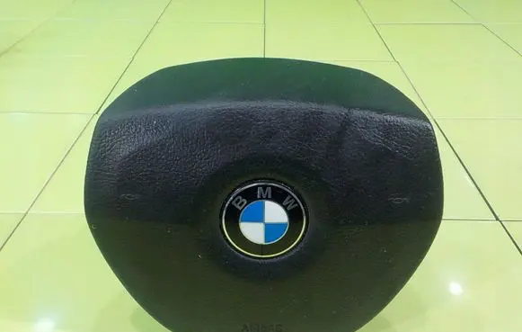 BMW 5 F10 F11 Steering wheel airbag 618634700B