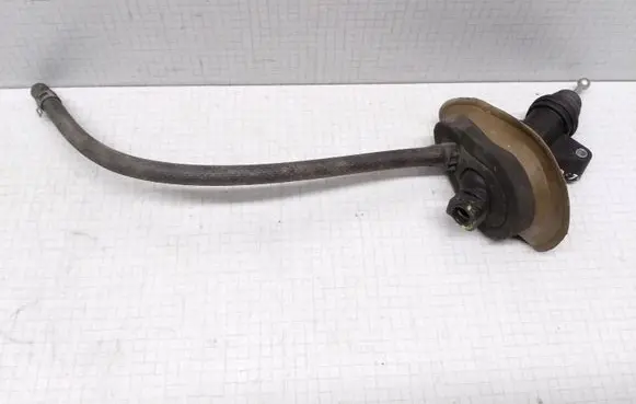 Ford Mondeo Mk III Clutch slave cylinder 1S717A543AC