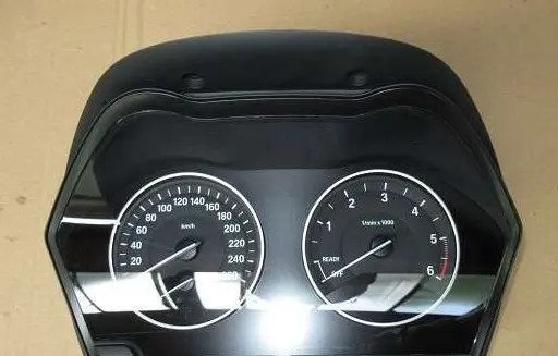 Speedometer (instrument cluster)