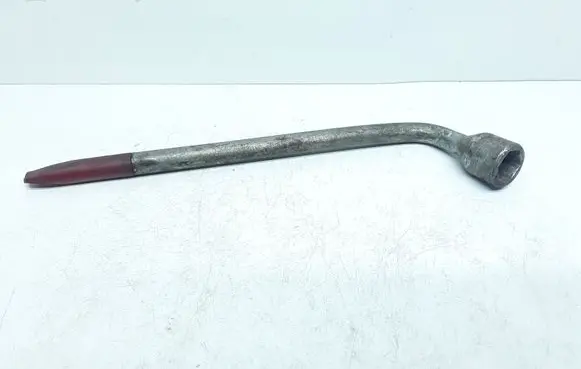 Volvo C30 Wheel nut wrench 9133668