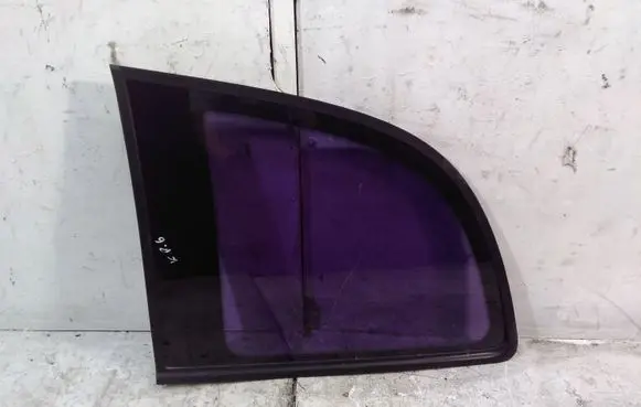 Opel Zafira A Rear side window