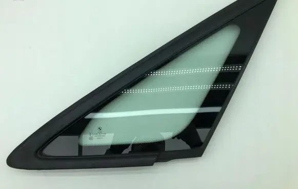 BMW 2 F45 Front triangle window/glass 