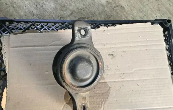 Subaru Forester SH Engine mount bracket 41022AG12