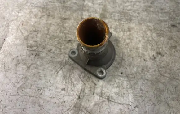 Nissan Navara D40 Engine coolant pipe/hose Re224401