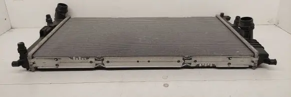 BMW 4 F32 F33 Coolant radiator 15272311 8482946