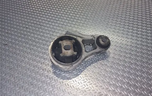 Renault Master II Gearbox mount 190563 134776