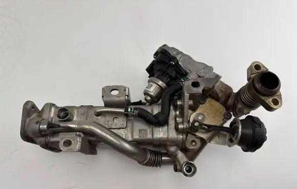 BMW 3 F30 F35 F31 EGR valve 8513132
