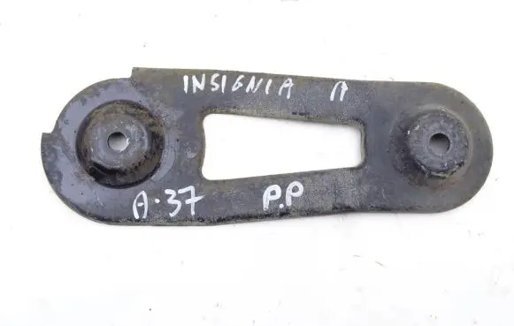 Opel Insignia A Radiator mount bracket