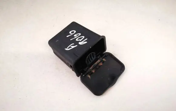 Opel Zafira A Car ashtray 90580259