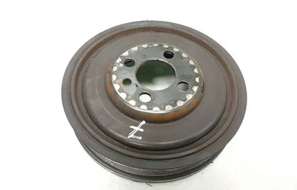 Volkswagen PASSAT B8 Crankshaft pulley 04L105243