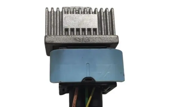 Glow plug pre-heat relay