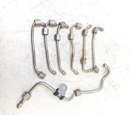 BMW 3 E90 E91 Fuel injector supply line/pipe 7536585 921520477