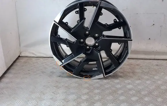 Peugeot 408 II R19 alloy rim 9839945680