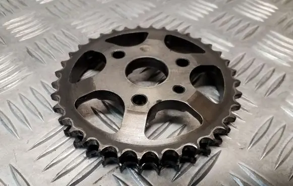 Mercedes-Benz S W221 Timing chain sprocket A6420520001