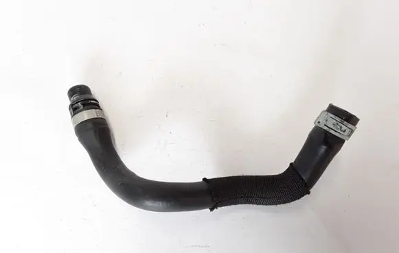 Volvo XC40 Engine coolant pipe/hose 31686818