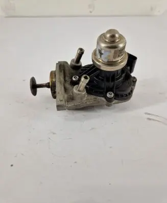 Toyota RAV 4 (XA40) EGR valve 73789110