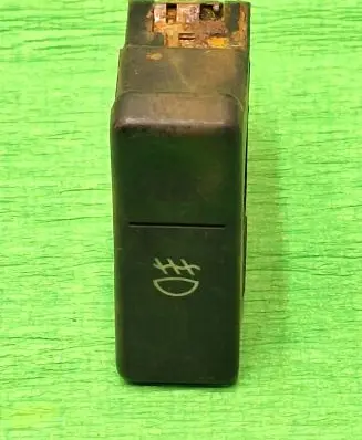 Fog light switch