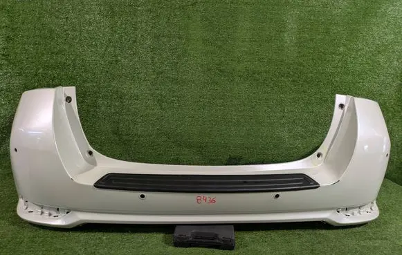 Toyota Auris E180 Rear bumper 