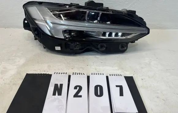 Volvo S90, V90 Headlight/headlamp 31386165