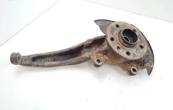 Volkswagen Amarok Front wheel hub