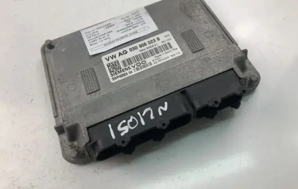 Volkswagen Polo Engine control unit/module ECU 03D906023B
