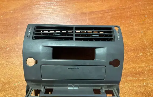 Citroen C4 I Dash center air vent grill 9646338277