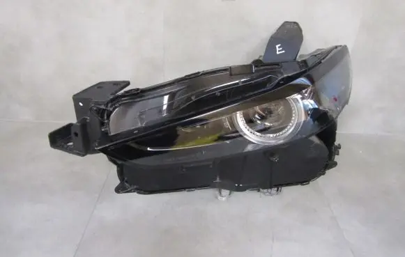 Mazda CX-30 Headlight/headlamp