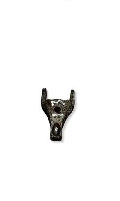 Land Rover Discovery Sport Fuel Injector clamp holder 