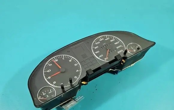 Audi 80 90 S2 B4 Speedometer (instrument cluster) 893919067 IMPRK1541027