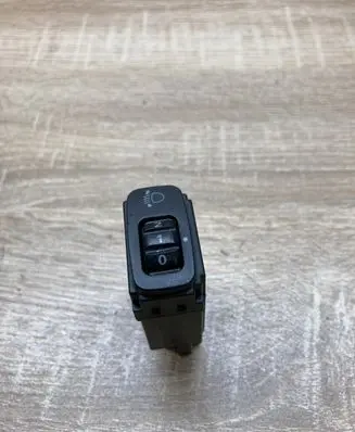 Mitsubishi Lancer Headlight level height control switch 2L12