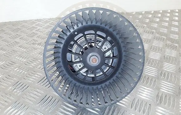 Ford Focus Heater fan/blower 1736007104