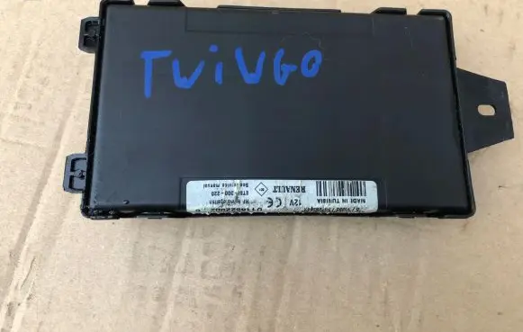 Renault Twingo I Comfort/convenience module 8200249128A