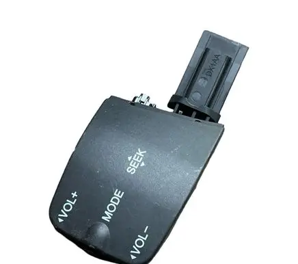 Ford Focus Multifunctional control switch/knob 758710