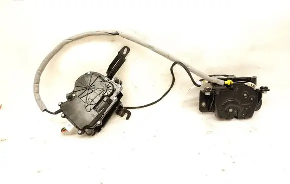BMW 4 F36 Gran coupe Tailgate/trunk/boot lock/catch/latch 912635 163672